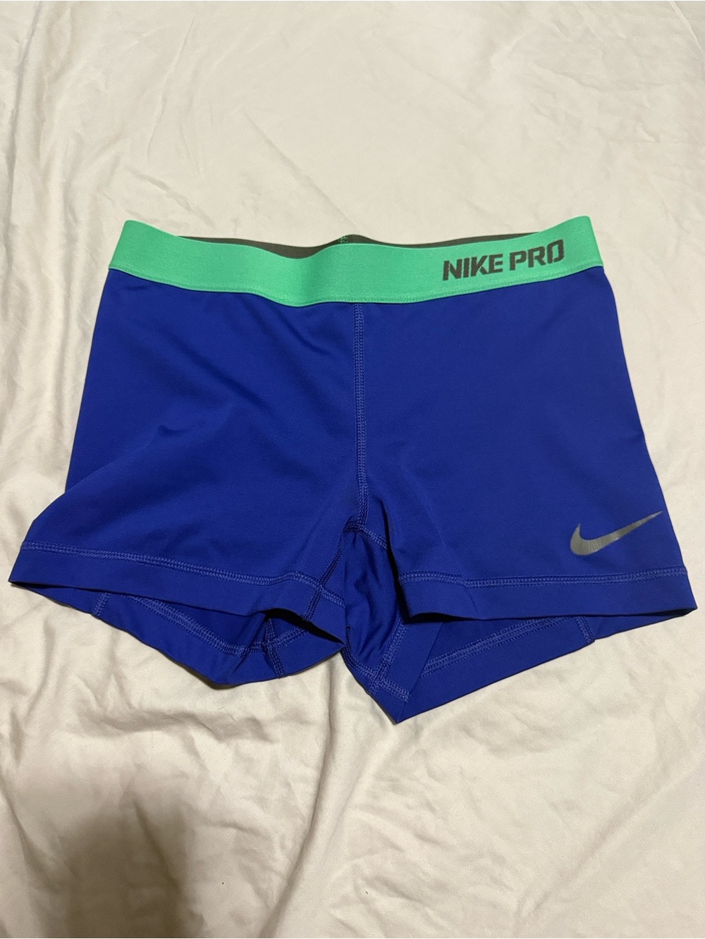 Nike short
